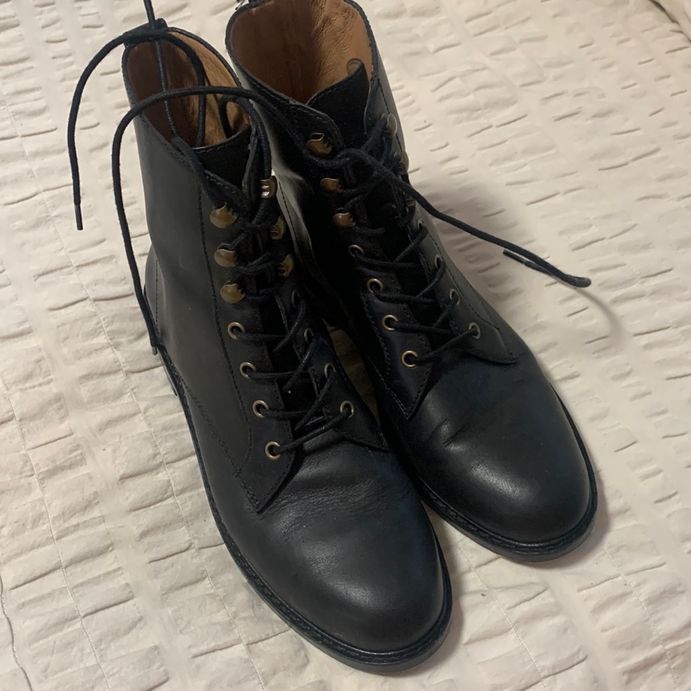 Madewell Kellie Laceup boots size 8.5